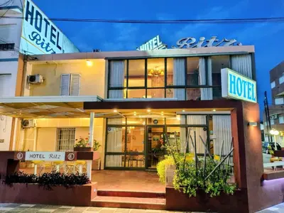 a hotel with a sign that reads hotel at Hotel Ritz in Villa Carlos Paz