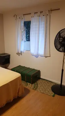 a bedroom with a bed and a window at Las Lavandas Tranquilidad cerca de todo in Mina Clavero