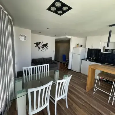 Departamento con PILETA y gran balcón terraza con quincho y asador propio