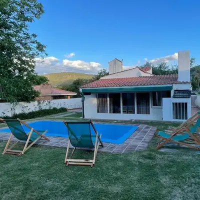 Hermosa casa con Pileta
