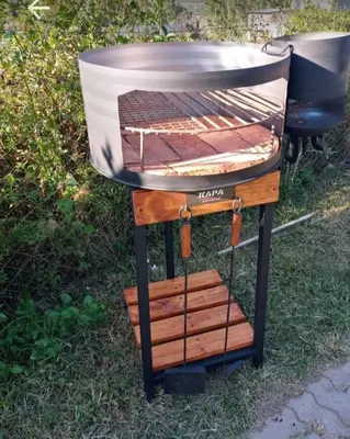 a grill sitting on top of a table at CASA SEN in Mina Clavero