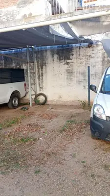 a white car parked in a parking lot at El Dpto de Gabicito in Cordoba
