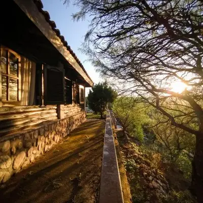 Cabaña de troncos en Nono