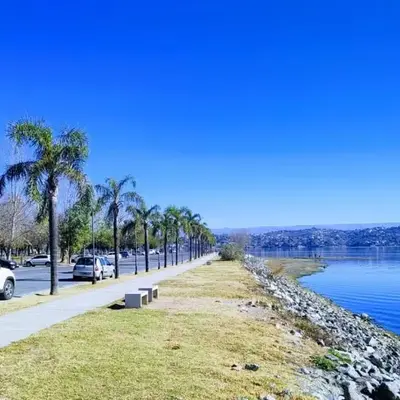 Dpto frente al Lago Carlos Paz