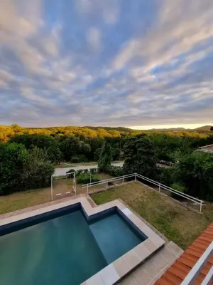 an overhead view of a swimming pool in a yard at La Chuña in Villa Los Aromos