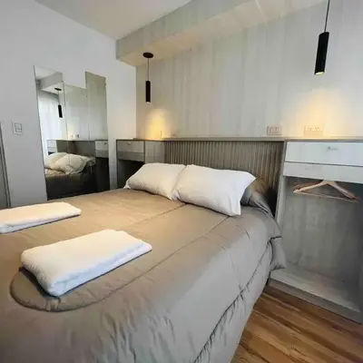 Estudio - apartamento renovado y confortable SS4