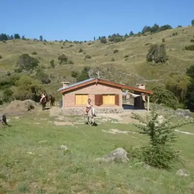 Estancia La Victoria - Cabañas de Montaña