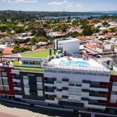 Departamento céntrico de 2 habitaciones y Pileta Edificio Sommet