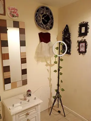 a room with a dresser and a mirror and a tripod at Candy House - Céntrico - Fabuloso - Seguridad 24 hs - Vista Insuperable in Cordoba