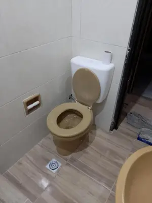 a bathroom with a toilet and a sink at Departamento centro Carlos Paz in Villa Carlos Paz