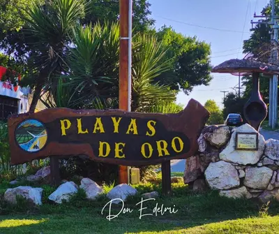 a sign that says playas de otro at Don EDELMI 2 in Cordoba