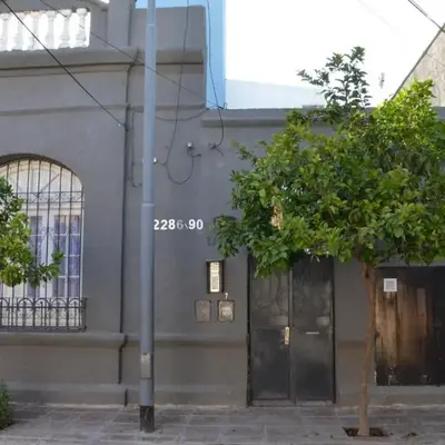 Amplio departamento de un dormitorio a 15 min del centro de la ciudad