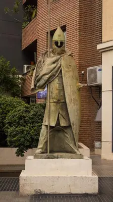 a statue of a person with a mask on at Lugones Park View in Cordoba