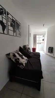 a bedroom with a bed in a room at DeRest - Barrio General Paz in Cordoba