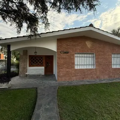 Chalet Pino azul