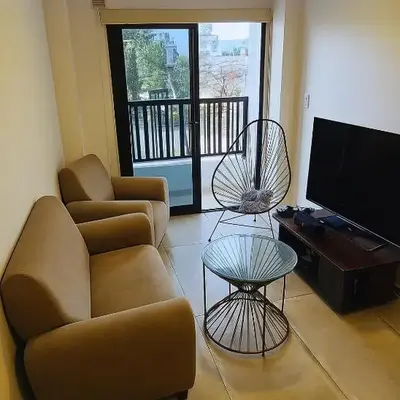 Village Tower III sobre Av San Martín