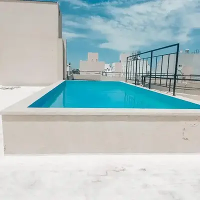 Dpto zona Clínica REINA FABIOLA con pileta