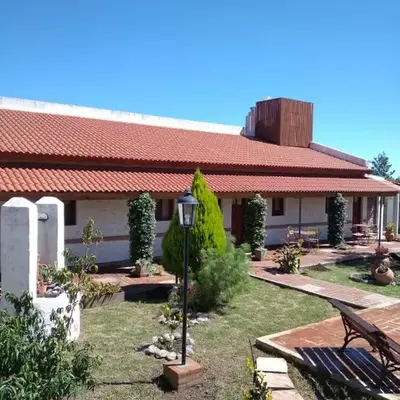 Hosteria Manantial de Carpintería