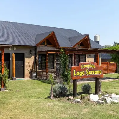 Complejo Lago Serrano