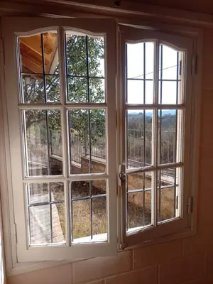 a window in a room with a view at Aiken Embalse in Embalse