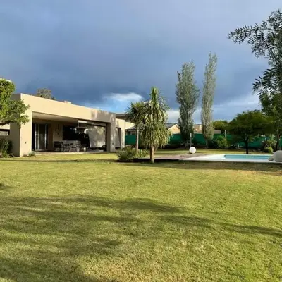 CASA DE CATEGORIA EN LAS SIERRAS de CORDOBA