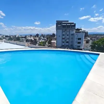 Dpto amplio con piscina