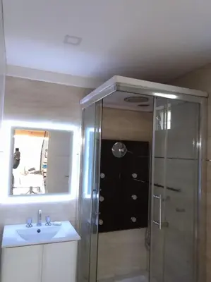 a bathroom with a shower and a sink at Terra Nostra in Los Reartes