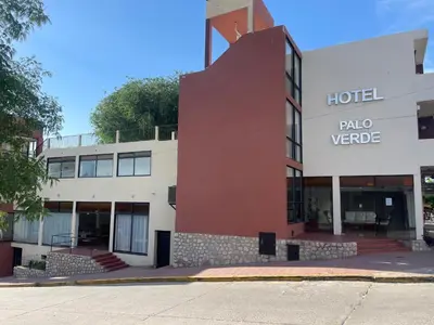 a hotel with a sign that reads palo verde at Hotel Palo Verde in Mina Clavero