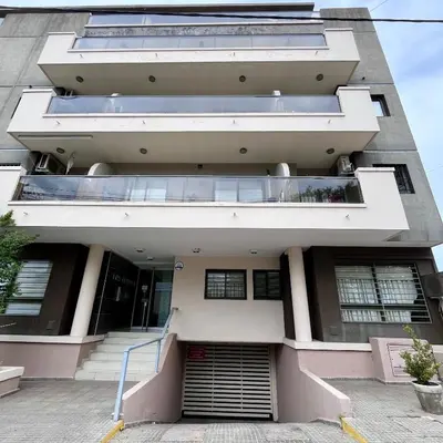 an external view of a building at Departamento céntrico con cochera Muy cómodo cerca de todo in Villa Carlos Paz
