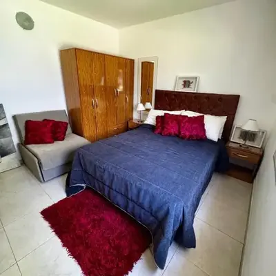 Apartment 2 blocks from downtown Located at the back of the house