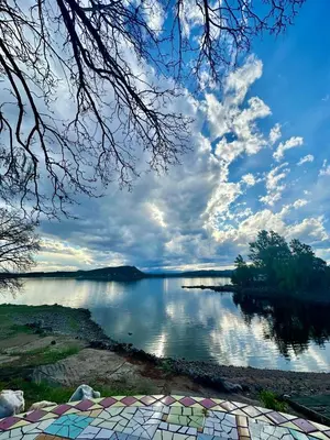 a view of a large body of water at Casa del lago in Embalse
