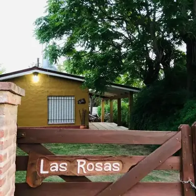 Cabaña - casa - chalet con pileta a minutos de Villa Carlos Paz para 8 personas