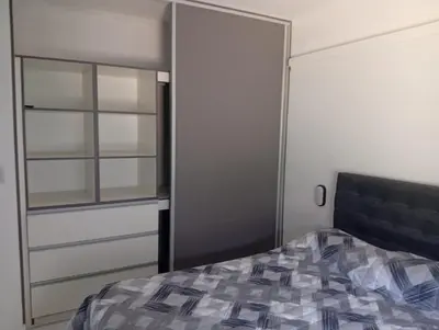 a bedroom with a bed and a closet at Ein gutes Haus in Mina Clavero