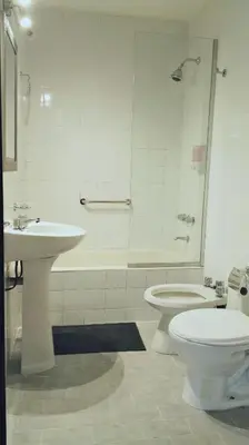 a bathroom with a sink and a toilet at Céntrico, Confortable y Cómodo in Cordoba