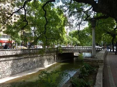 a bridge over a river in a city at Ignea in Cordoba