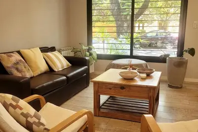 Gallery image of GRAN DUPLEX DE CATEGORÍA - cochera y patio - Exc ubicación en zona norte, barrio tranquilo - Bien próximo al Sanatorio Allende, Kempes y Univ Siglo XXI - Cerca de restaurantes y bares- Salida rápida al Aeropuerto, centro y las sierras in Cordoba