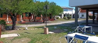a street light in the yard of a house at Apart hotel Residencial El Puma in Mina Clavero