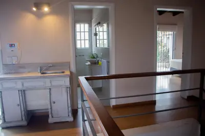 a kitchen with a sink and a counter top at LA AMISTAD-CIUDAD UNIVERSITARIA- HOSPITAL FERREYRA in Cordoba