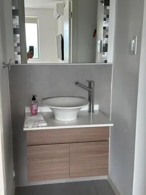 a bathroom with a sink and a mirror at A estrenar!Moderno, Nordic Nest in Cordoba