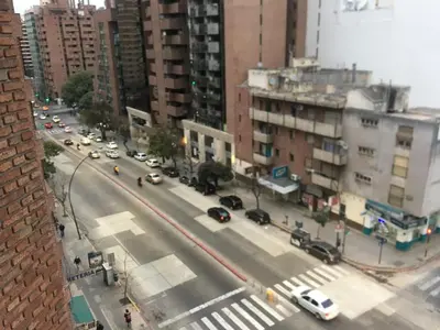 an aerial view of a busy city street with cars at Departamento HMP en la mejor zona Cordoba in Cordoba