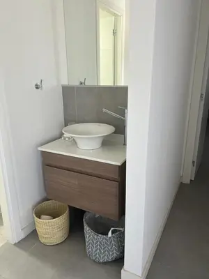 a bathroom with a sink and a mirror at CIUDAD GAMA A ESTRENAR 9 E in Cordoba