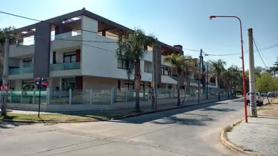 an empty street in front of a building at Lake360 Dto 51 in Villa Carlos Paz